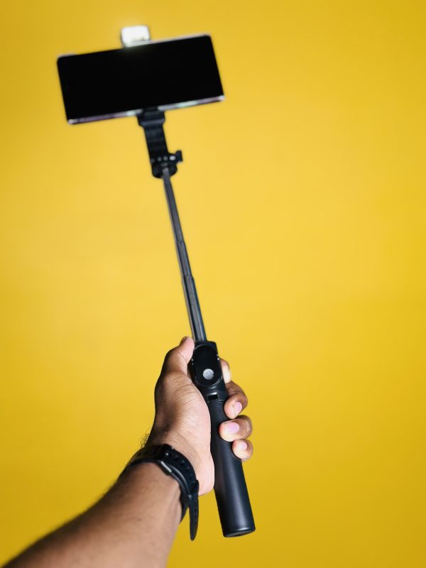 P20S Selfie Stick with LED Light - Image 3